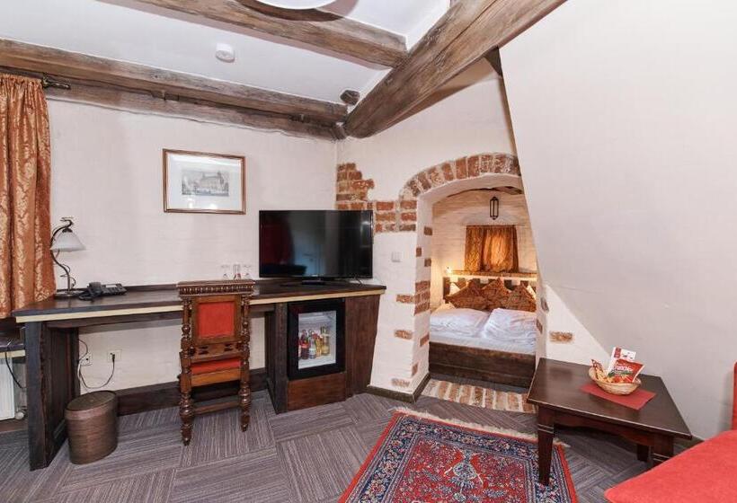 Schlosshotel Neufahrn