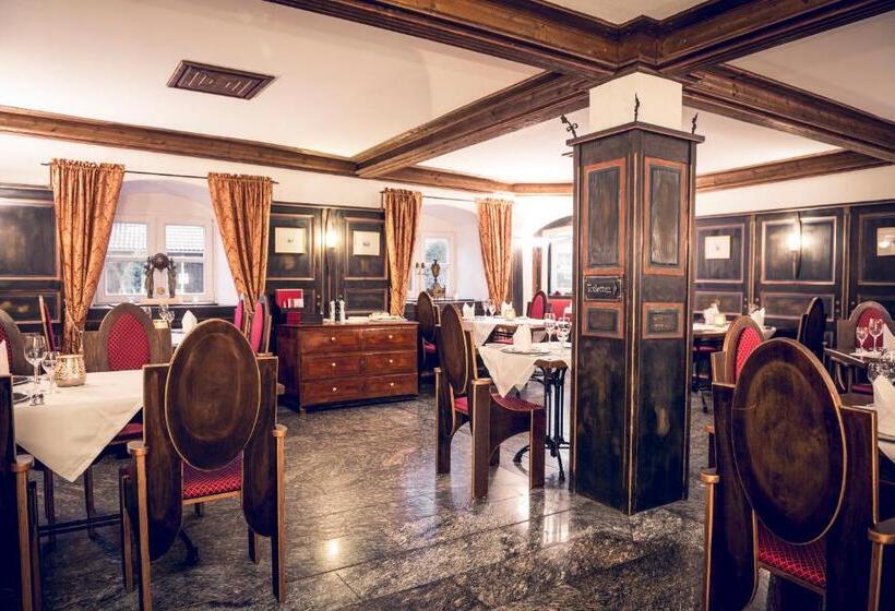 Schlosshotel Neufahrn