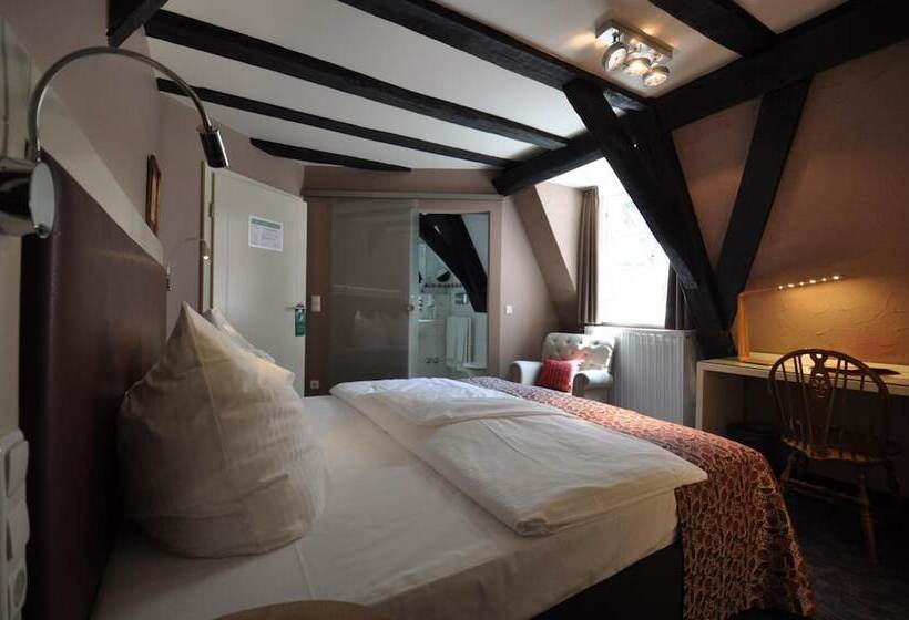 فندق Schmuckkästchen