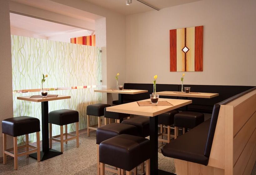 Отель Taunustagungs