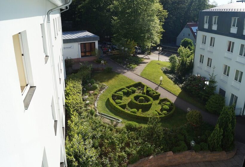 Отель Taunustagungs