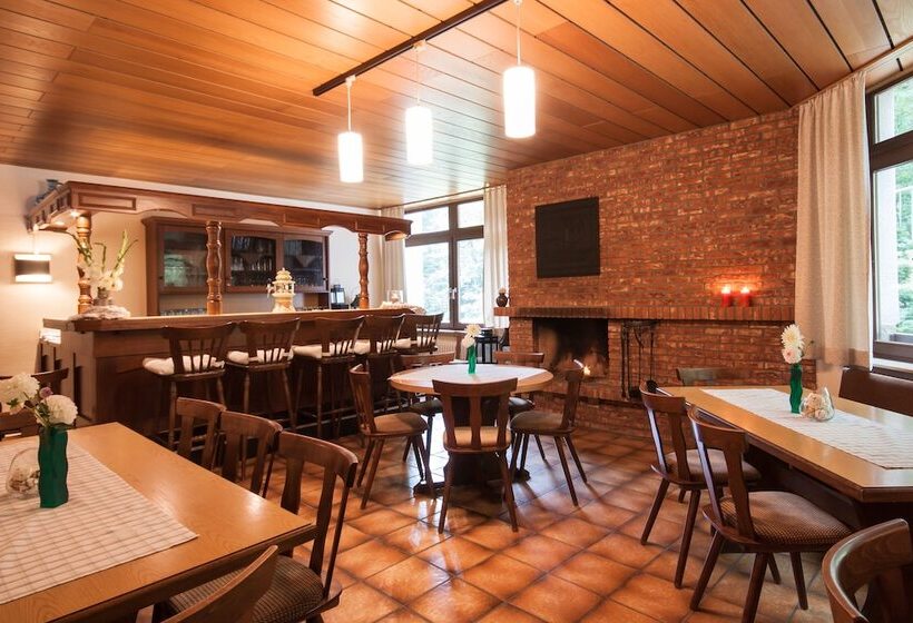 Отель Taunustagungs