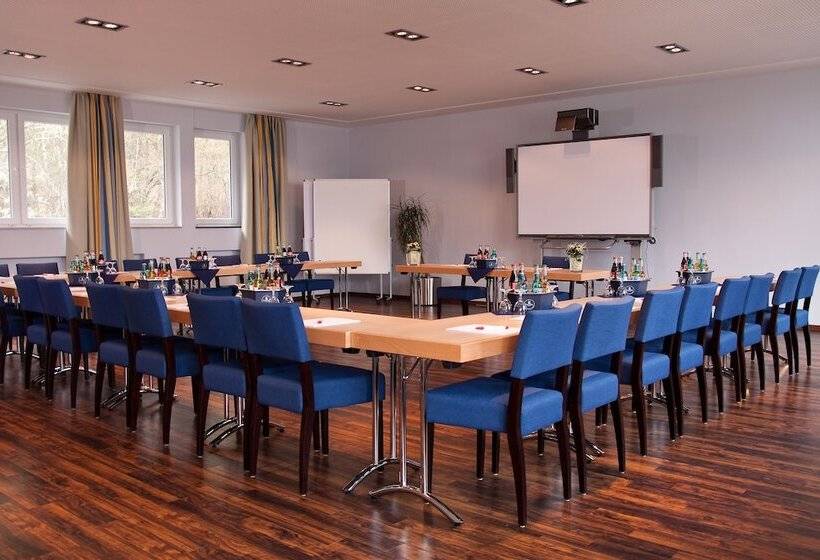 Отель Taunustagungs