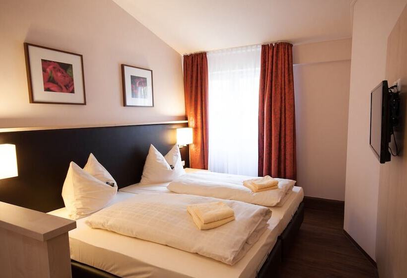 Отель Taunustagungs