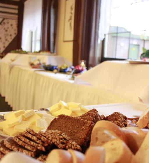 Ummen Hotel&restaurant