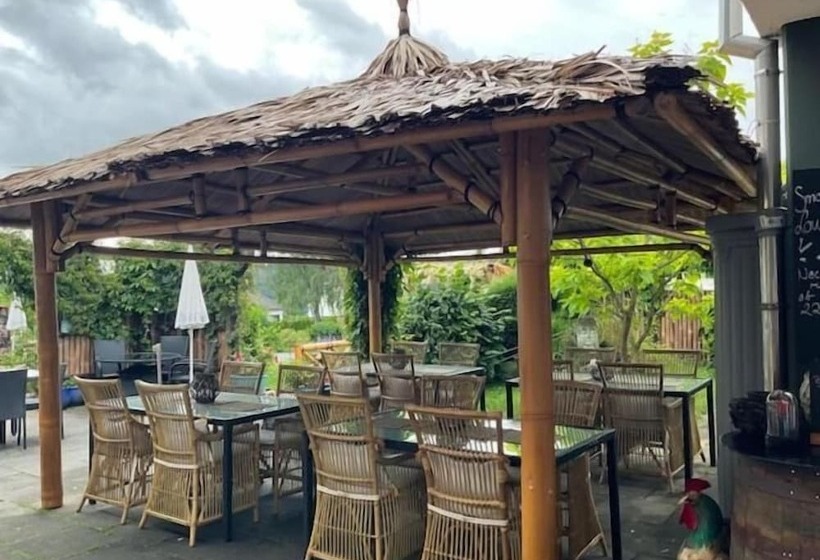 Отель Zu Jeddelohs Lodge