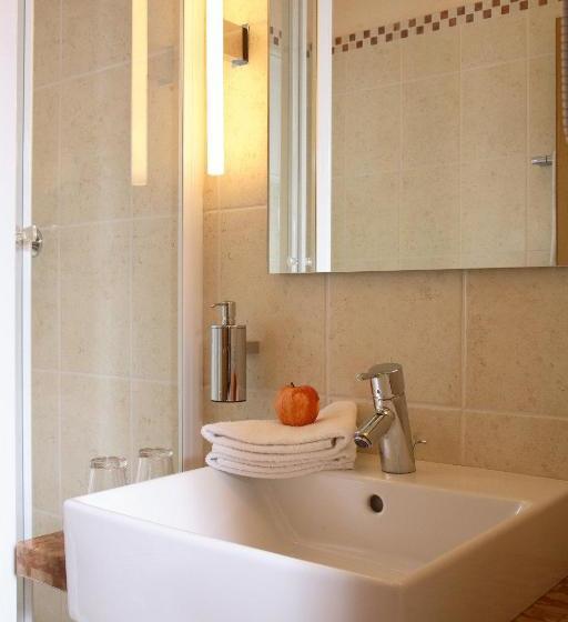 호텔 Zum Grünen Baum