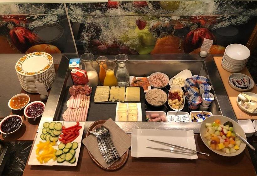 ホテル Blochums Gasthof Hirsch