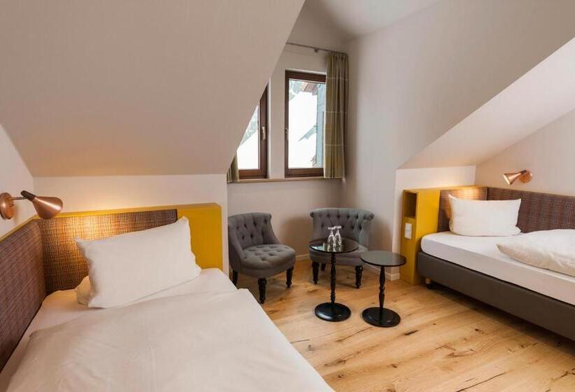 Отель Zum Taufstein