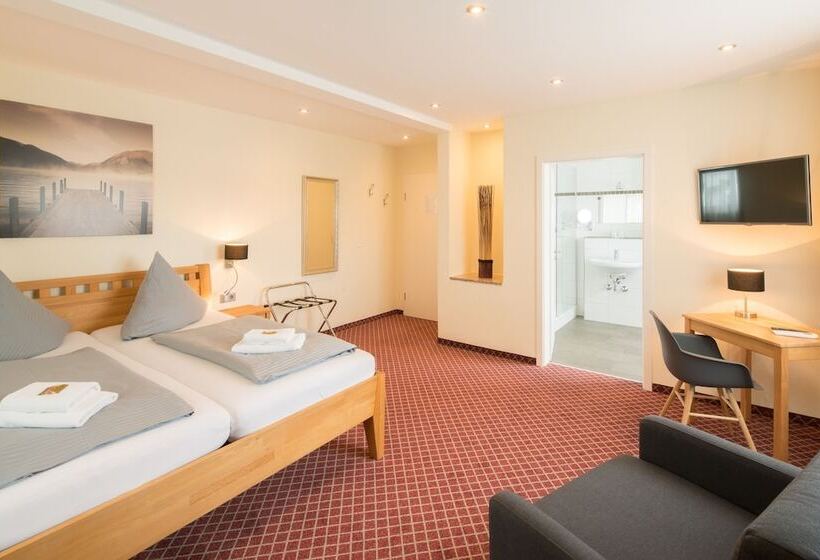 בית מלון כפרי Leitner