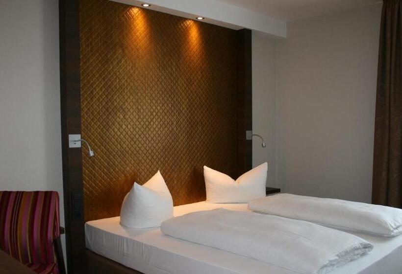 Мотель Parqéo Im A66