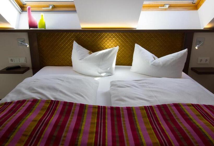 Мотель Parqéo Im A66