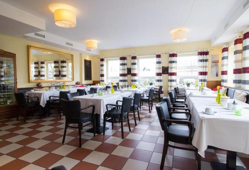 Мотель Parqéo Im A66