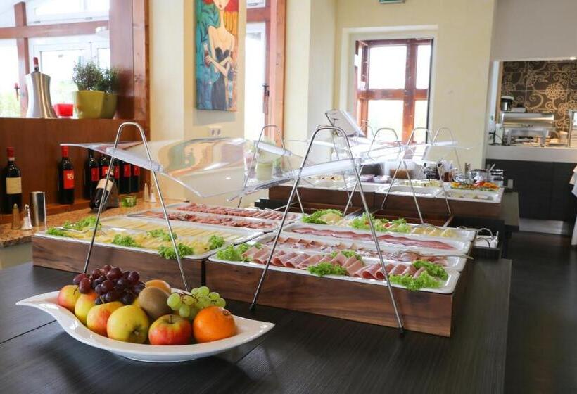 Мотель Parqéo Im A66