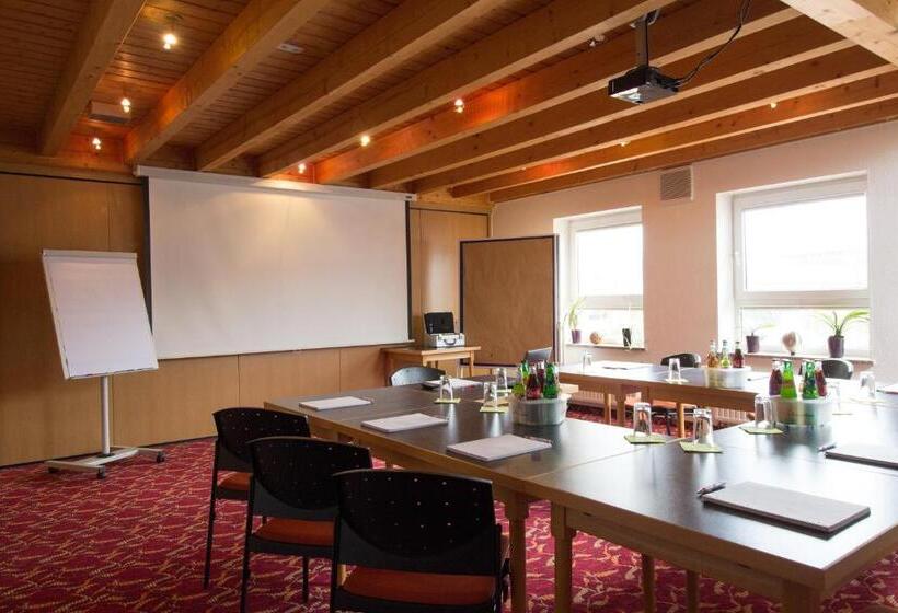 Мотель Parqéo Im A66