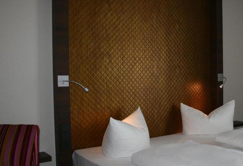 Мотель Parqéo Im A66