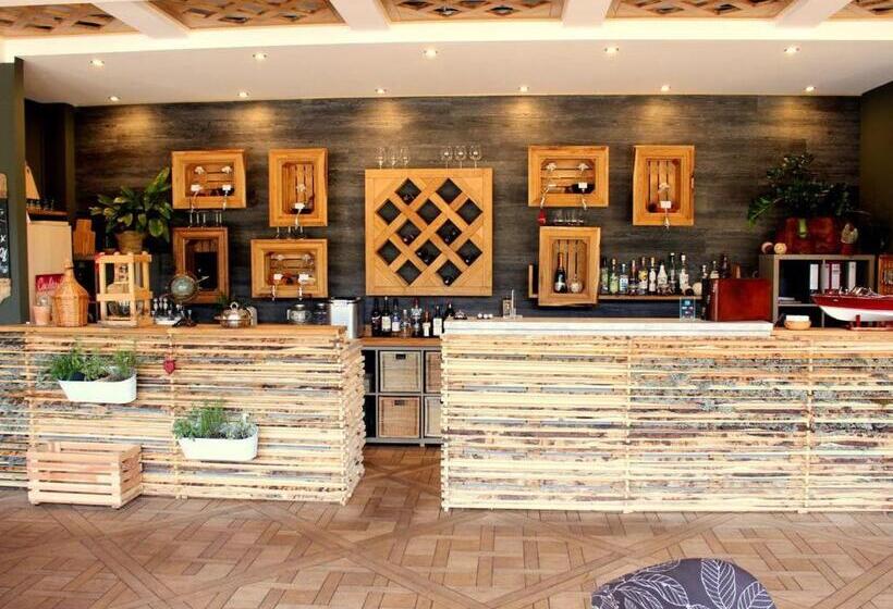 بنسيون Berghotel Und Restaurant Kräuter Chalet