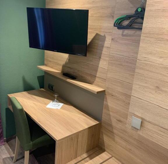 ペンション Burggasthof Weißenstein