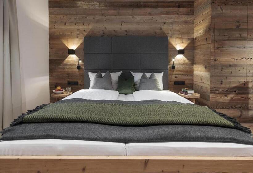 Пансион Forstnerwirt Hotel | Stubn | Biergarten