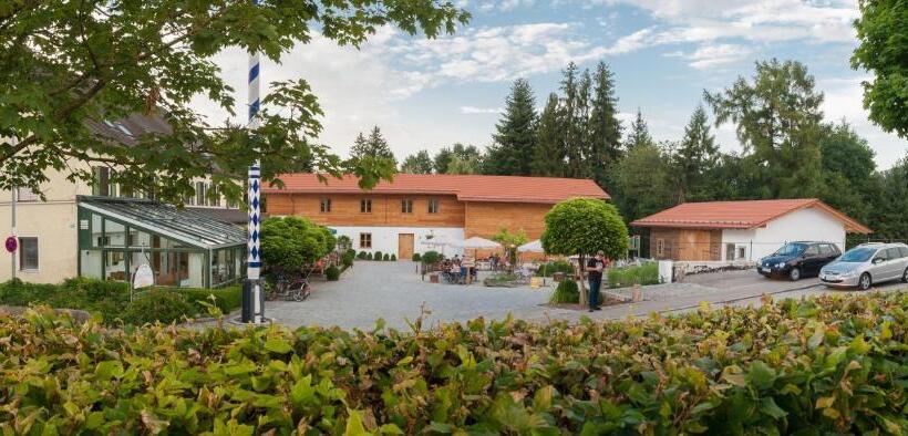 Пансион Forstnerwirt Hotel | Stubn | Biergarten