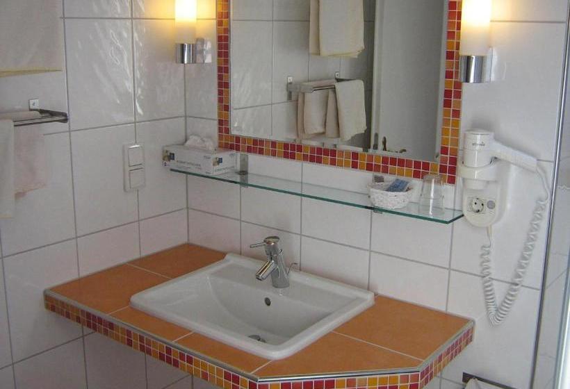 膳宿费 Gasthaus Laubacher Wald