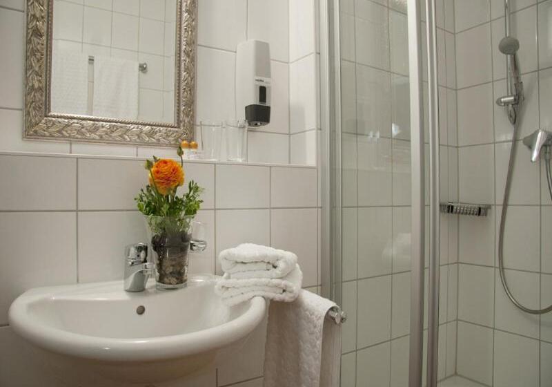 Пансион Gasthof Alte Post Restaurant Offen