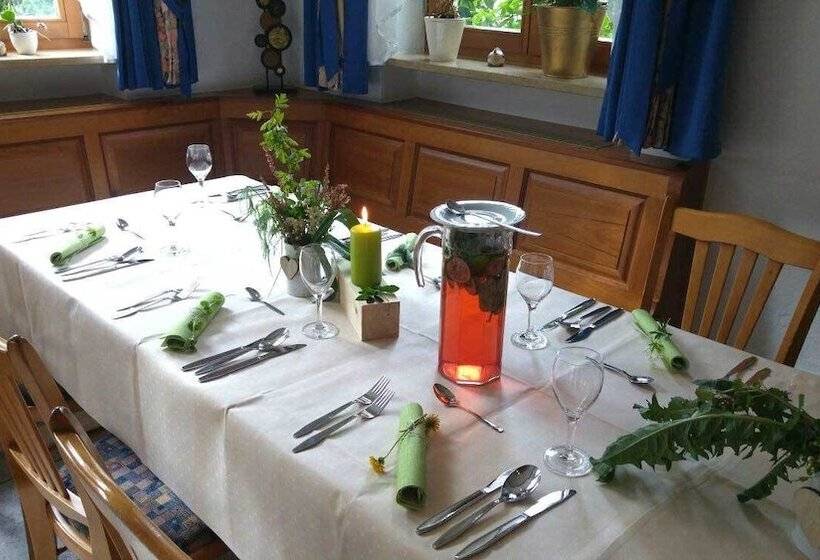 ペンション Gasthof Linden & Wildkräuter