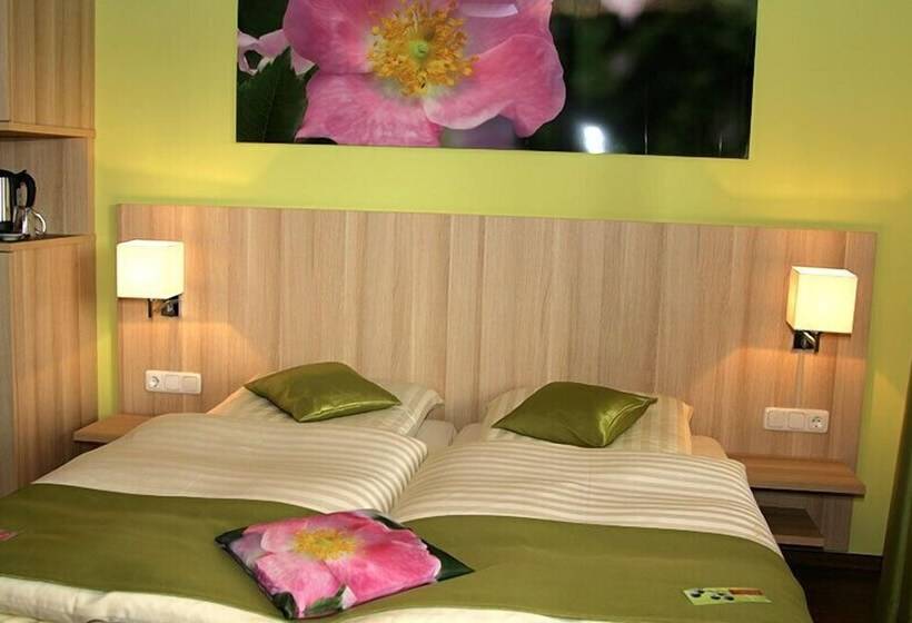 ペンション Gasthof Linden & Wildkräuter