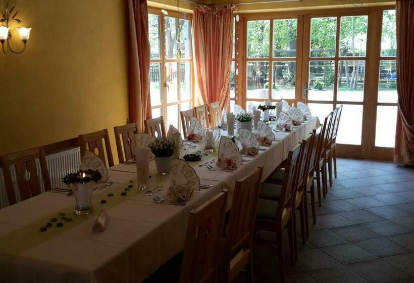 ペンション Gasthof Sempt