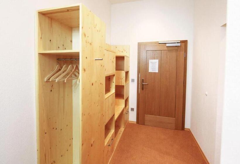 ペンション Gasthof Sempt