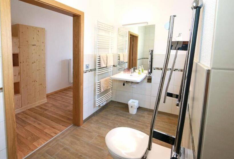 ペンション Gasthof Sempt