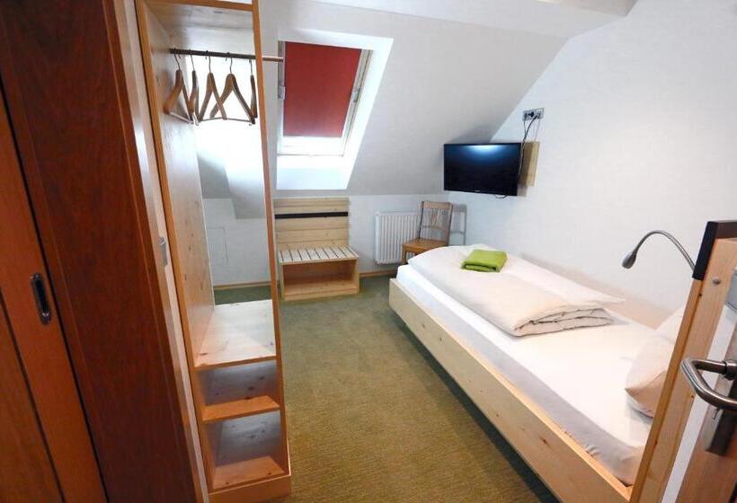 ペンション Gasthof Sempt