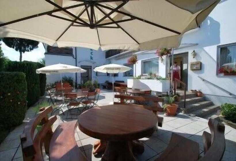 بنسيون Gasthof Am Waldeck