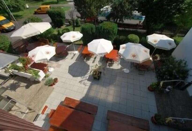 بنسيون Gasthof Am Waldeck