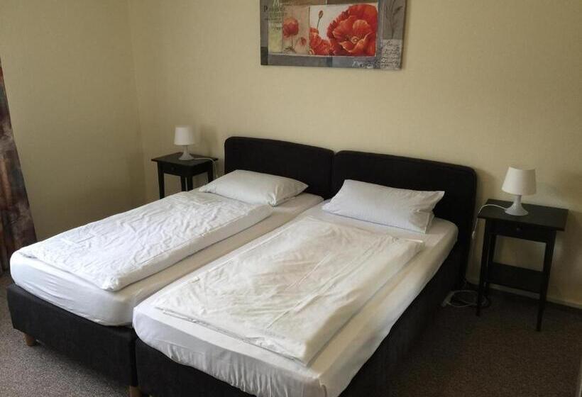 بنسيون Gasthof Am Waldeck