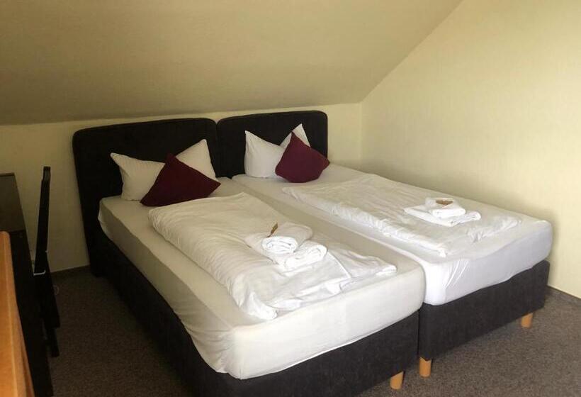 بنسيون Gasthof Am Waldeck