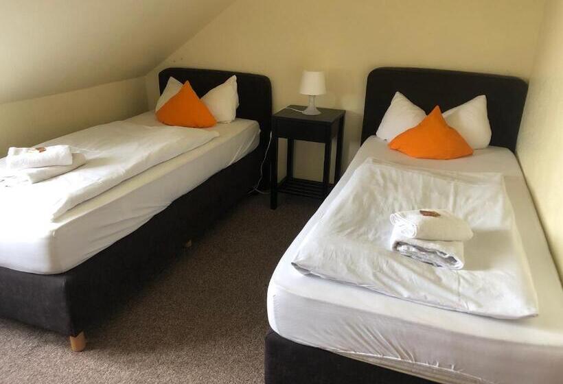 بنسيون Gasthof Am Waldeck