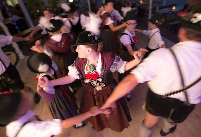 بنسيون Gasthof Zum Hirsch