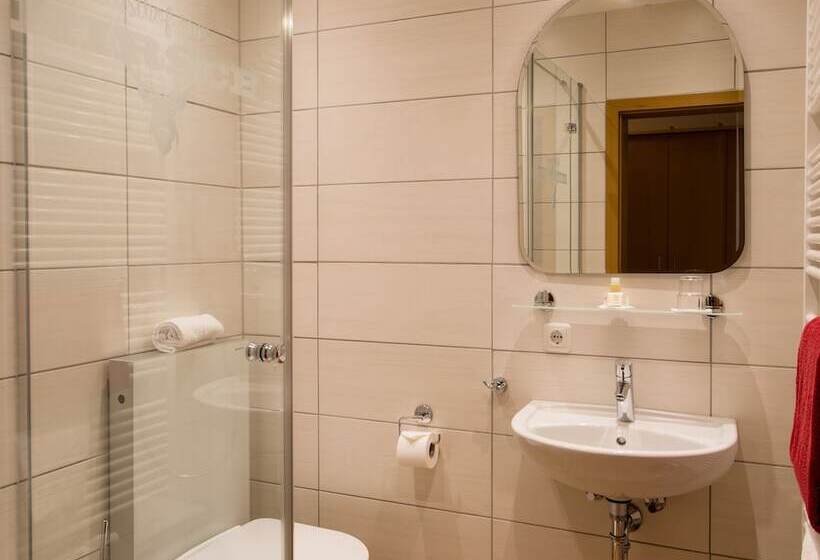 פנסיון Gasthof Zum Hirsch