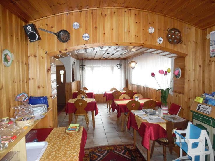 ペンション Edelweiß