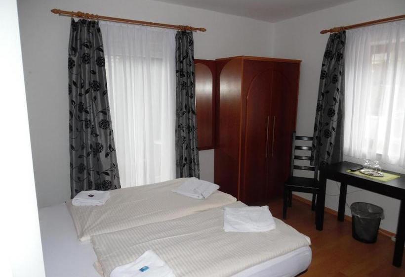 ペンション Edelweiß