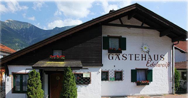 ペンション Edelweiß