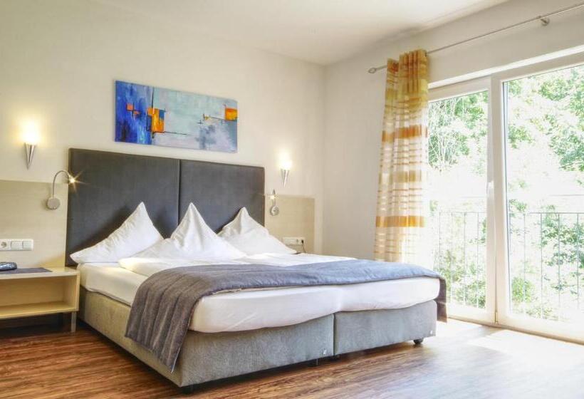 ペンション Jakob