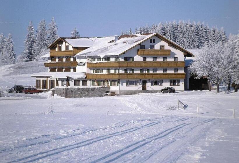 膳宿费 Familienhotel Löwen