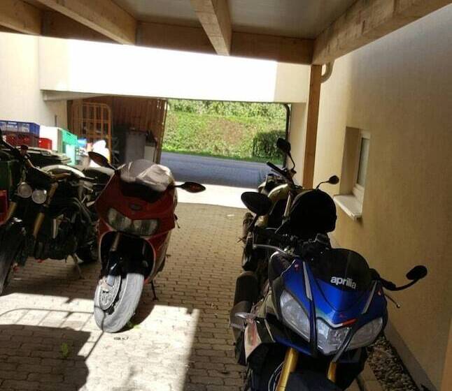 ペンション Landgasthof Traube