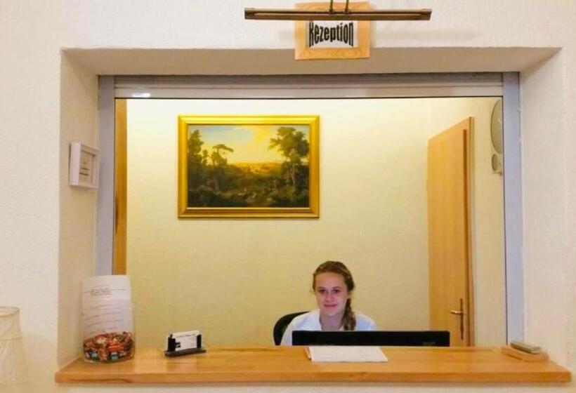 Пансион Landhotel Solmser Hof Gbr