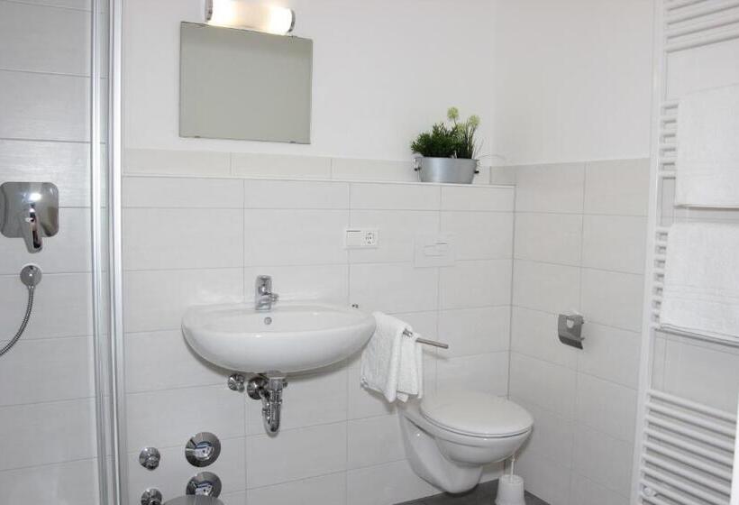 Пансион Schönblick Hotel Garni Ferienwohnungen