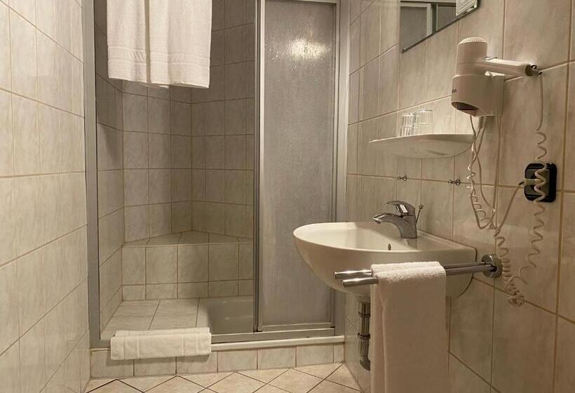 Пансион Zum Goldenen Adler