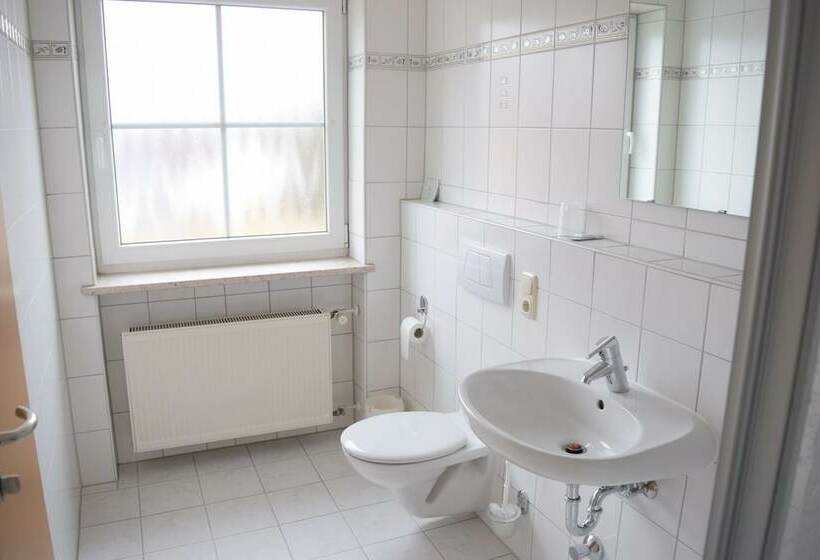 ペンション Gasthof Zur Länd