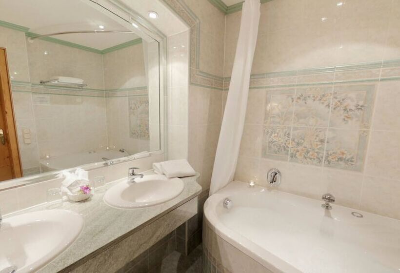 Post Hotel Mittenwald